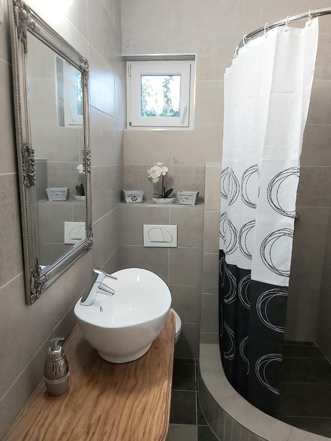 Amira Apartman Eger Exterior foto